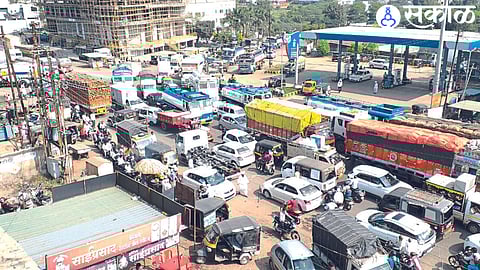 Traffic jam at Malegaon Chauphuli on Indore-Pune highway.