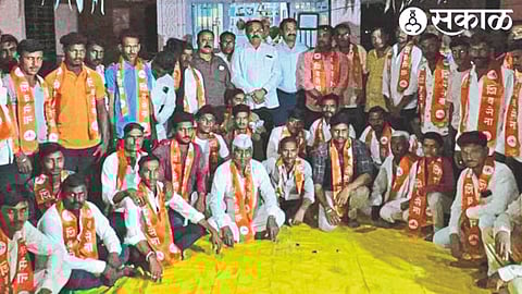 MLA Kishore Patil, Raosaheb Patil, Ganesh Patil, Sunil Patil, Praveen Brahmin etc.