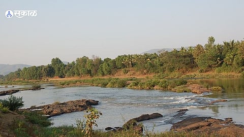 Konkan Rain Update: वरूणराजाने रायगडाला झोडपले, दोन नद्या इशारा पातळीवर