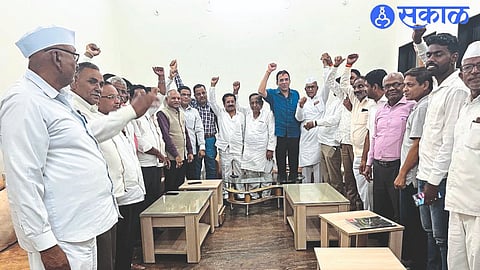 Officials and dignitaries of NCP from Sinnar taluka during a discussion at the NCP meeting at the government rest house in Sinnar.