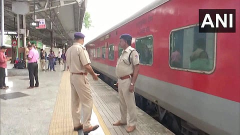 Jaipur-Mumbai Exp Firing