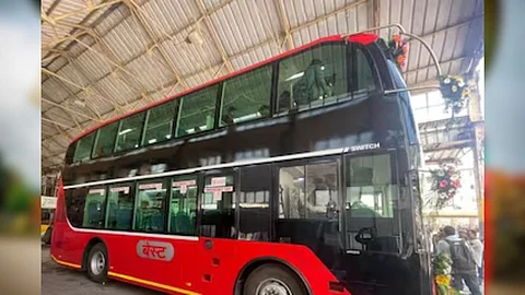 mumbai Double-Decker bus