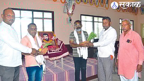 2 lakh fund for medical assistance to workers by jagtap brother nandurbar news