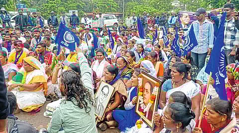Babasaheb Ambedkar Welcome Arch Case