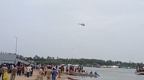 mumbai 5 children drowned in sea near Marve beach searching for three child