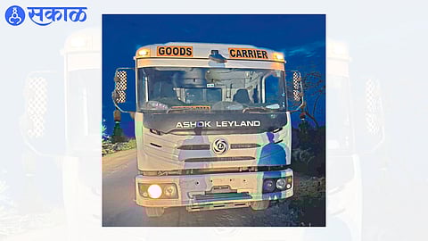 Tehsildar Pulkit Singh in subordinate mineral operations seized dumper was taken on basis of GPS nandurbar news