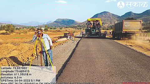 First Soil Stabilization Road : पावसाळ्यात वाहून न जाणारा पहिला रस्ता नाशिक जिल्ह्यात!