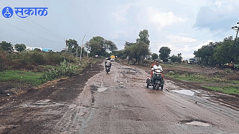 due to rain many potholes on Malegaon boundary to Khadgaon road nashik news