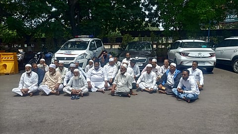 Protest khatik traders due to closure of cantonment slaughter house pune