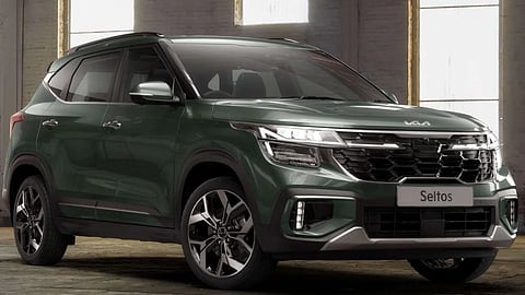 New Kia Seltos Facelift Model know Waiting Period bookings and price marathi auto news