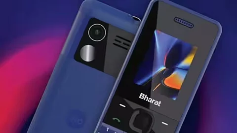 Jio Bharat Phone Video : जिओने लाँच केला 999 रुपयांचा 4G मोबाईल फोन; फक्त 123 रुपयांचं रिचार्ज