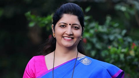 Women Commission Rupali Chakankar