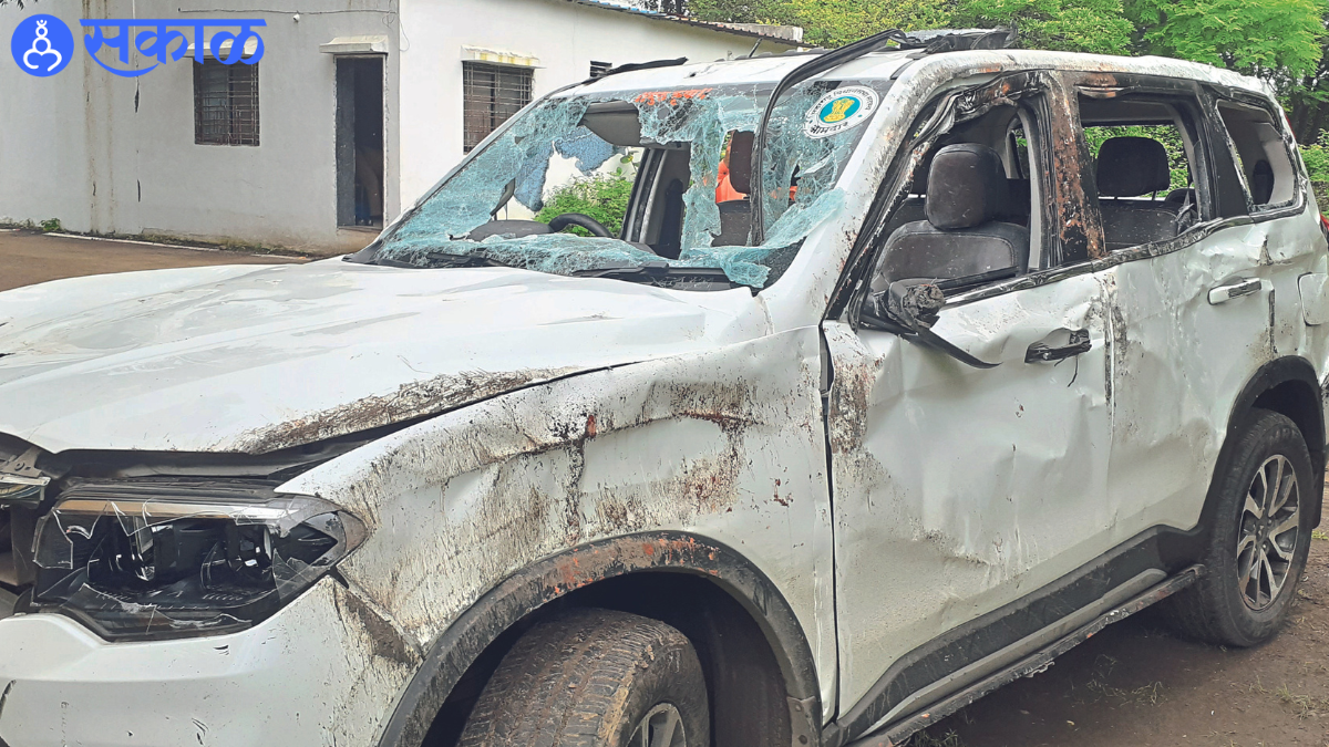 Damaged vehicle of MLA Kashiram Pavara.