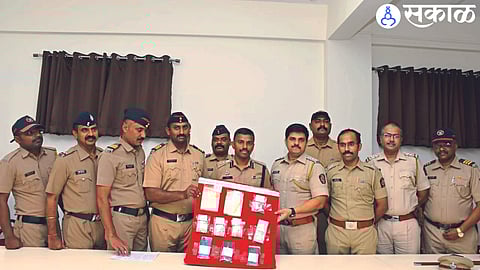 Personnel with police teams after arresting the theft suspects in Gojre.