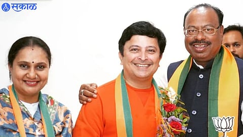 abhijeet kelkar Joined bjp bhartiya janta party with priya berde and Chandrashekhar Bawankule