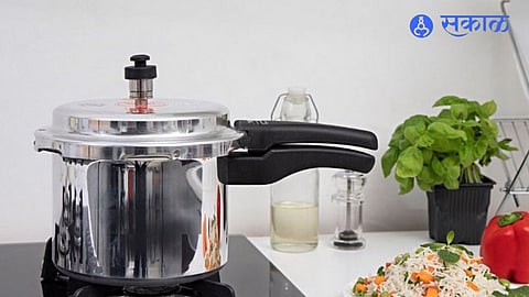 Food And Pressure Cooker