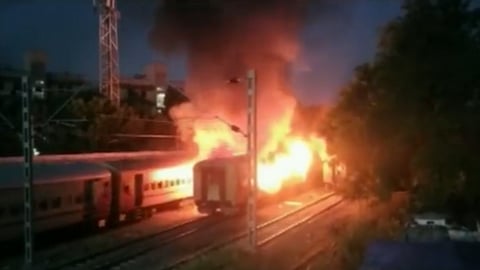 Tamil Nadu Madurai railway Fire 8 persons killed 20 injured train fire mishap Official
