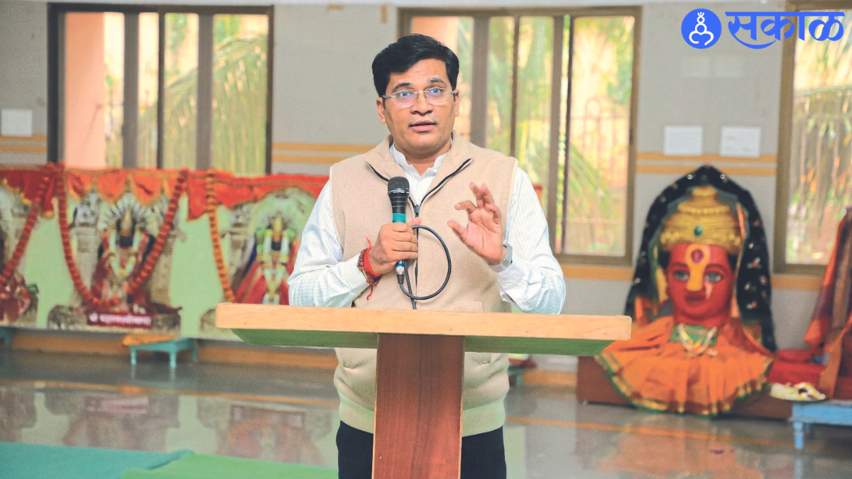 Nitin Bhau More Guidance regarding Plant trees, become environment friendly nashik news