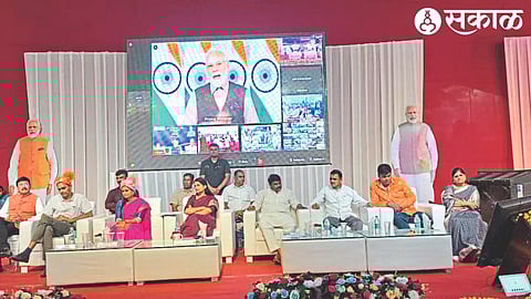 Union Minister of State for Health Dr. Bharti Pawar, Eeti Pandey, Shankar Wagh, Pankaj Khatal, Jai Phulwani etc