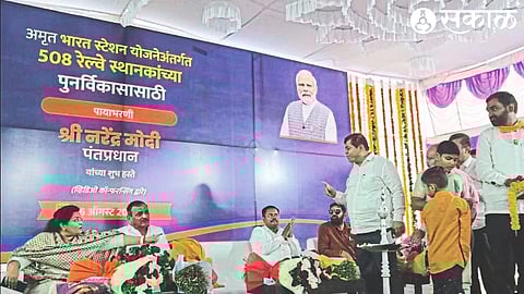 The ongoing verbal spat between BJP's Amrita Pawar and his personal aide Balasaheb Lokhande on the platform