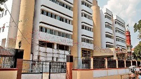 Ahmednagar ZP Recruitment : झेडपी’त मेगा भरती; विविध ९३७ पदांसाठी जाहिरात प्रसिद्ध
