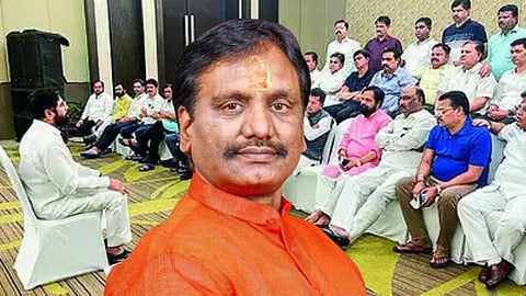 Ambadas Danve Coffee with Sakal Activities