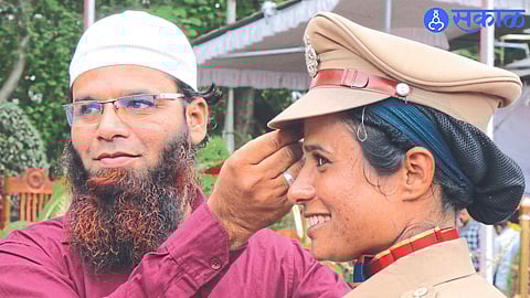 success story Rubia Zaheera Tajuddin Mulani become Police Officer nashik news