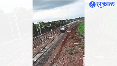 Ongoing testing of the new third line by train