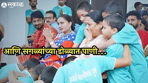 kiran mane priya berde sindhutai sapkal daughter mamta emotional at the promotional event of sindhutai maazi maai