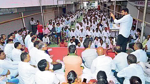 Dr. Sujay Vikhe Patil