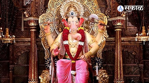 Counting of offerings at Mumbai Lalbaugcha Raja Sarvajanik Ganeshotsav Mandal video during Ganesh festivals