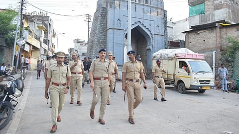 akola news 1732 ganpati bappa set up in sandals one village, one Ganpati police security