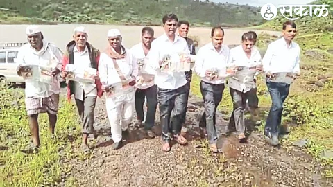 Nitin Gangurde and tribal brothers who participated in water reservation yatra