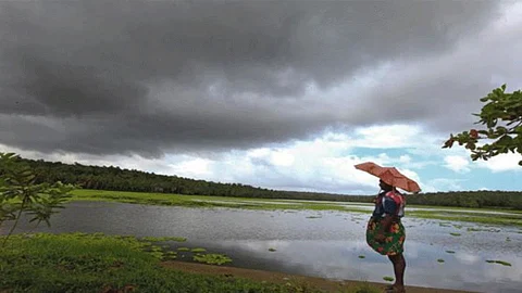 Akola : जिल्ह्यात पावसाची शक्यता; नदीकाठच्या गावांना इशारा