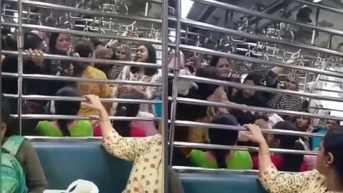 Two women groups clash in mumbai local train video goes viral social media police