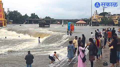 Increase in water level of Godavari floods small and big drains nashik news