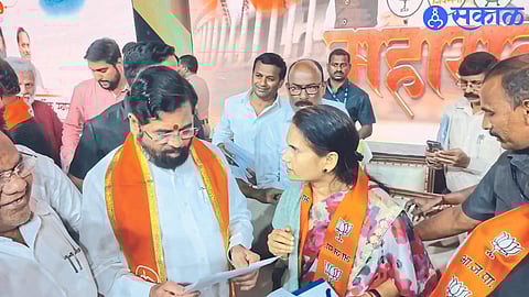 Farmers should be given help by declaring drought dr bharti pawar demands to chief minister nashik news