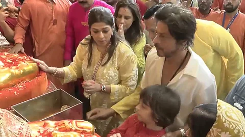 Lalbaugcha Raja 2023 Shah Rukh Khan
