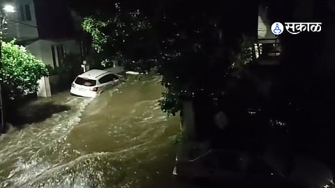 Nagpur rain Update Heavy rain with lightning 106 mm of rain recorded overnight in Nagpur