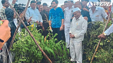 Youth leader Aditya Thackeray inspecting the drought area. Neighbor former MLA Anil Kadam.