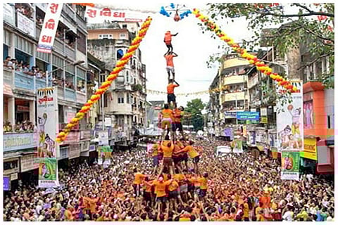 Dahihandi Utsav : दहीहंडी उत्सवातील जाहिरातींना शुल्क सवलत नाही - आयुक्त डॉ. राजेंद्र भोसले