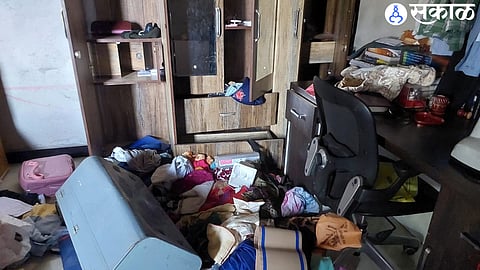 8 people seriously injured in attack of armed robbers nashik crime news