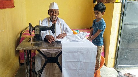 inspiring story of sopan vithoba raskar tailring business cloth sewing craft fashion pune marathi news