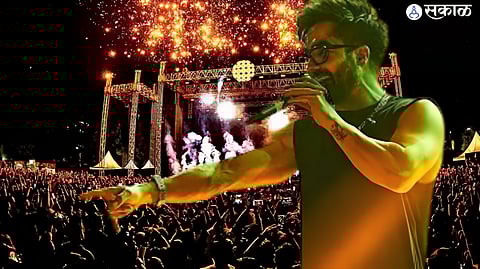 singer Hardy Sandhu molested by woman in live show