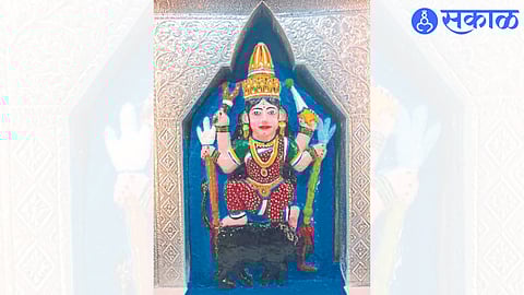 Attractive idol of Dhandai Devi