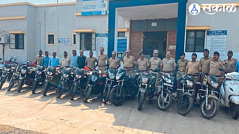 Police squad with motorcycles seized by Shahada Police.