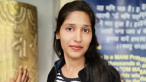 Crime News : लस प्रमाणपत्र, ऑडिओ क्लीप अन् बरंच...; हेडकॉन्स्टेबलनं दोन वर्ष लपवून ठेवलं महिलेच्या हत्येचं रहस्य, वाचा सविस्तर