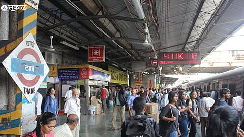 Mumbai Local Breaking: