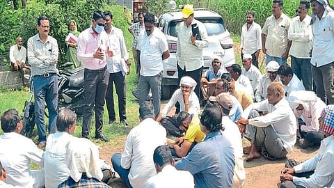 land survey of Surat-Hyderabad greenfield highway farmers oppose ahmednagar