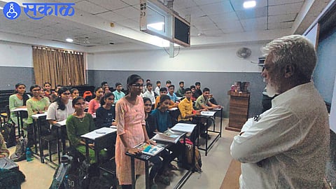 Guardian Minister Dada Bhuse on Friday interacting with the students of the 'Super 50' initiative under the innovative initiative of Zilla Parishad.